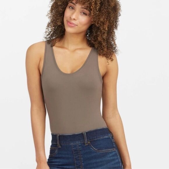Spanx Pebble Grey Suit Yourself Scoop Neck Tank Bodysuit - Picture 4 of 9